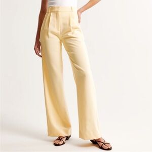Abercrombie & Fitch A&F Sloane Tailored pleated Pant YELLOW 26 2R
